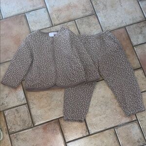 Zara Beige Floral Buttoned outfit